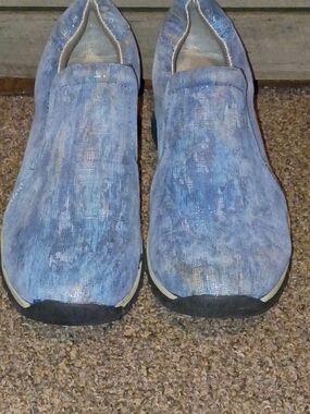 Nurse Mates Light Blue Slip-On Comfort Loafers Women's Size 10